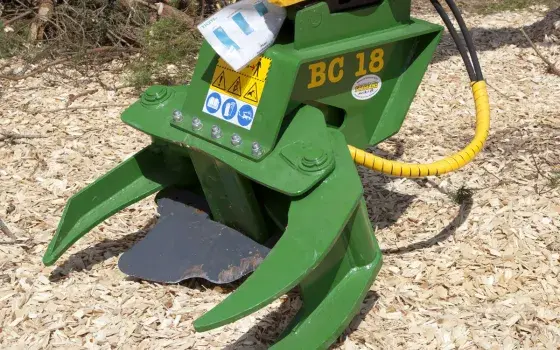 BC18 Fällkopf Baggeraufnahme